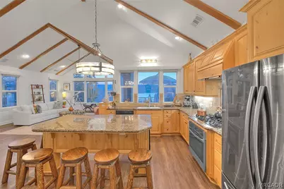 27431 Alpen Drive, Lake Arrowhead, CA 92352 - Photo 12