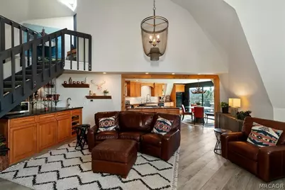 28131 Zermatt Drive, Lake Arrowhead, CA 92352 - Photo 4