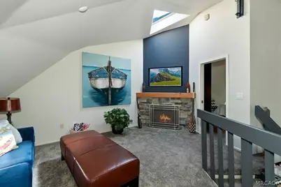 28131 Zermatt Drive, Lake Arrowhead, CA 92352 - Photo 16