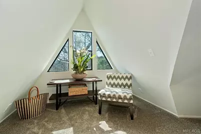 28131 Zermatt Drive, Lake Arrowhead, CA 92352 - Photo 18