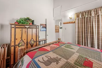 937 W Mountain Lane, Big Bear City, CA 92314 - Photo 14