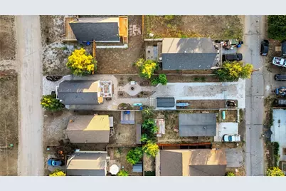 2187 6th Lane Lane, Big Bear City, CA 92314 - Photo 32