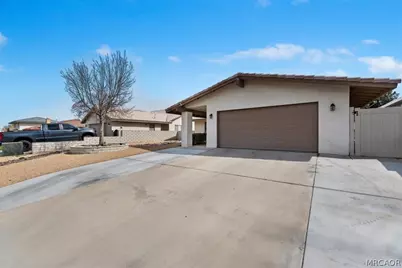 13115 Rolling Ridge Drive, Victorville, CA 92395 - Photo 6