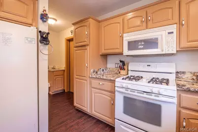 43847 Wolf Road, Big Bear Lake, CA 92315 - Photo 14