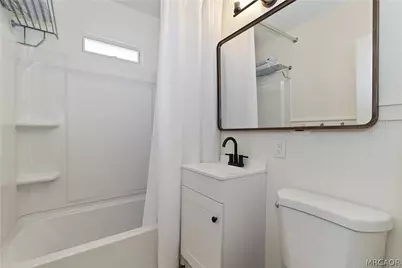 927 W Fairway Boulevard, Big Bear City, CA 92314 - Photo 18