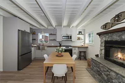 927 W Fairway Boulevard, Big Bear City, CA 92314 - Photo 8