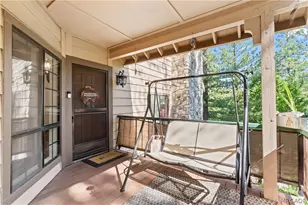 27528 Ashwood Ln, Lake Arrowhead, CA 92352 - Photo 4