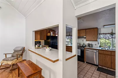 1051 Playground Drive, Crestline, CA 90031 - Photo 6