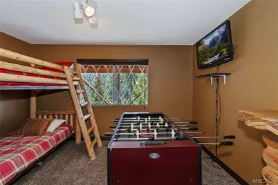 43850 Yosemite Drive, Big Bear Lake, CA 92315 - Photo 32