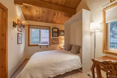 875 Santa Barbara Avenue, Sugarloaf, CA 92386 - Photo 28