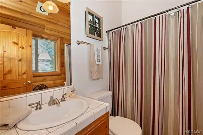 228 Lagunita Lane, Big Bear Lake, CA 92315 - Photo 34