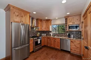 630 Villa Grove Ave, Big Bear City, CA 92314 - Photo 10