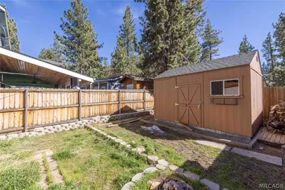 132 Angeles Boulevard, Big Bear City, CA 92314 - Photo 22
