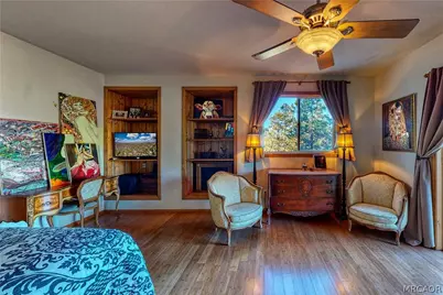 863 Grass Valley Road, Lake Arrowhead, CA 92352 - Photo 10