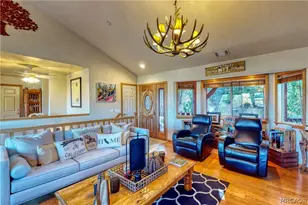 863 Grass Valley Rd, Lake Arrowhead, CA 92352 - Photo 6