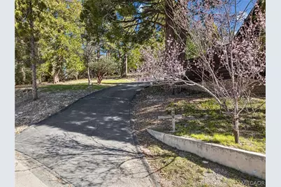 499 Golf Course Lane, Lake Arrowhead, CA 92352 - Photo 46