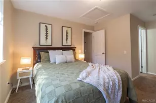 40177 Lakeview Dr, Big Bear Lake, CA 92315 - Photo 16