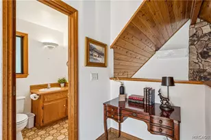 24950 Highland Dr, Crestline, CA 92325 - Photo 18