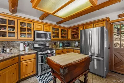 487 Villa Grove Avenue, Big Bear City, CA 92314 - Photo 16