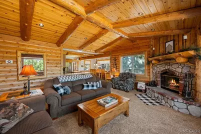 487 Villa Grove Avenue, Big Bear City, CA 92314 - Photo 8