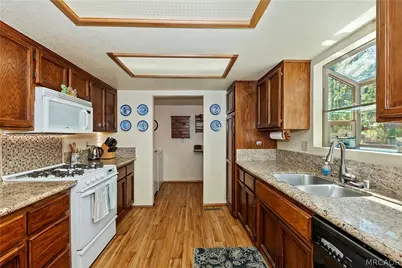 850 Alpenweg Drive, Big Bear City, CA 92314 - Photo 6