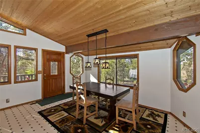 843 Victoria Lane, Sugarloaf, CA 92386 - Photo 6