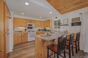 1639 Columbine Dr, Big Bear City, CA 92314 - Photo 12