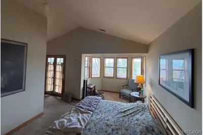 33466 Angeles Drive, Green Valley Lake, CA 92341 - Photo 36