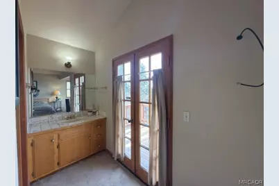 33466 Angeles Drive, Green Valley Lake, CA 92341 - Photo 46