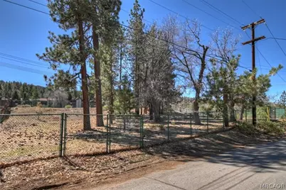 41711 Switzerland Drive, Big Bear Lake, CA 92315 - Photo 16