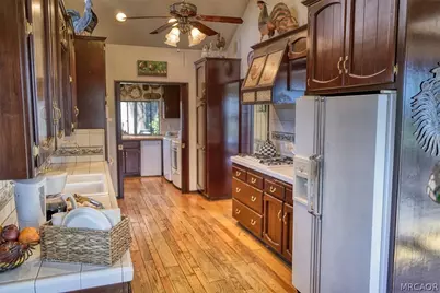 701 Zurich Drive, Lake Arrowhead, CA 92352 - Photo 8