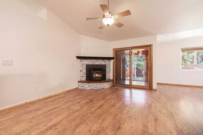 457 E Mountain View Boulevard, Big Bear City, CA 92314 - Photo 26