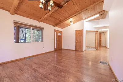 457 E Mountain View Boulevard, Big Bear City, CA 92314 - Photo 24