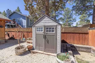 457 E Mountain View Blvd, Big Bear City, CA 92314 - Photo 18
