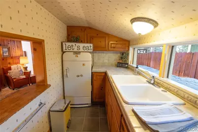 43131 Grizzly Road, Big Bear Lake, CA 92315 - Photo 22