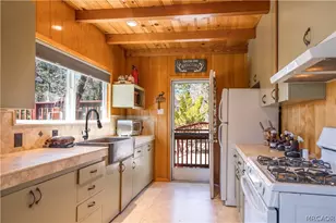 43656 Ridgecrest Dr, Big Bear Lake, CA 92315 - Photo 14