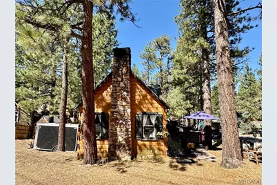 209 Dawn Drive, Big Bear City, CA 92314 - Photo 22