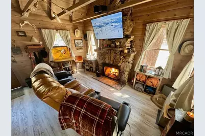 209 Dawn Drive, Big Bear City, CA 92314 - Photo 6