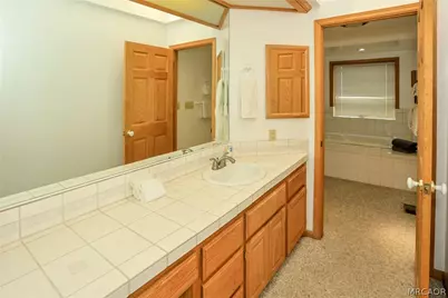 572 Cienega Road, Big Bear Lake, CA 92315 - Photo 16