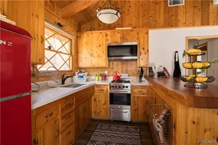 855 Highland Ln, Big Bear Lake, CA 92315 - Photo 14