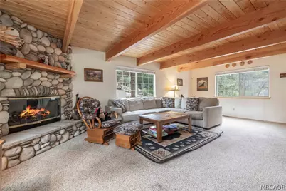 143 Santa Barbara Avenue, Sugarloaf, CA 92386 - Photo 4