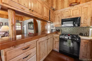 653 Temple Ln, Big Bear Lake, CA 92315 - Photo 8