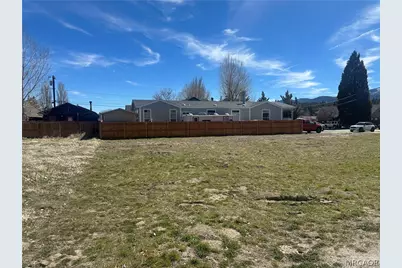 900 Greenway Drive, Big Bear City, CA 92314 - Photo 2