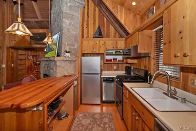 295 Sunset Drive, Lake Arrowhead, CA 92352 - Photo 14