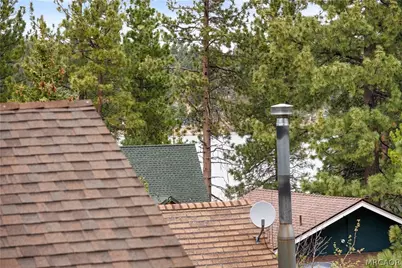 39470 Lake Drive, Big Bear Lake, CA 92315 - Photo 20