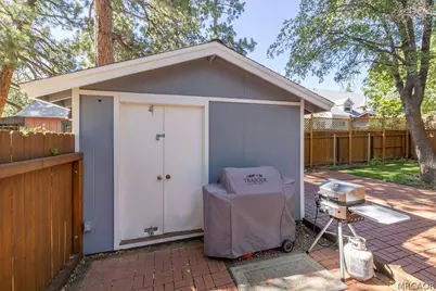 562 Wabash Lane, Sugarloaf, CA 92386 - Photo 34