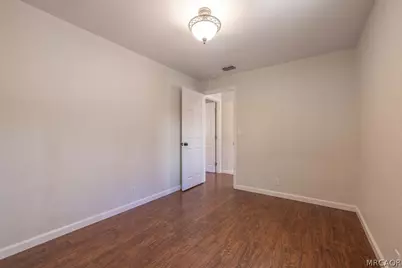 562 Wabash Lane, Sugarloaf, CA 92386 - Photo 16