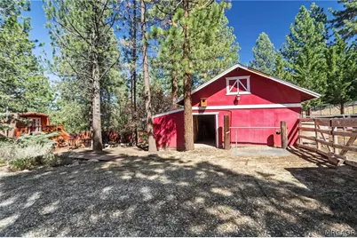 2160 Mariposa Lane, Big Bear City, CA 92314 - Photo 32