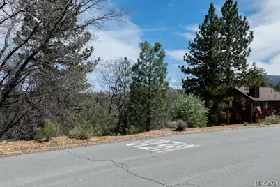 1530 Tuolumne Road, Big Bear City, CA 92314 - Photo 16