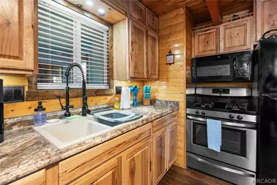 727 Elysian Boulevard, Big Bear City, CA 92314 - Photo 16